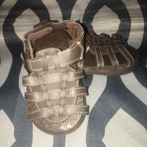 5/$25 NWOT - ABCDEF Brown sandals Size 6-9 Mths